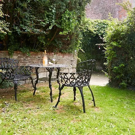 3 Bed Coastal Stay, Scoresby Holiday home Whitby