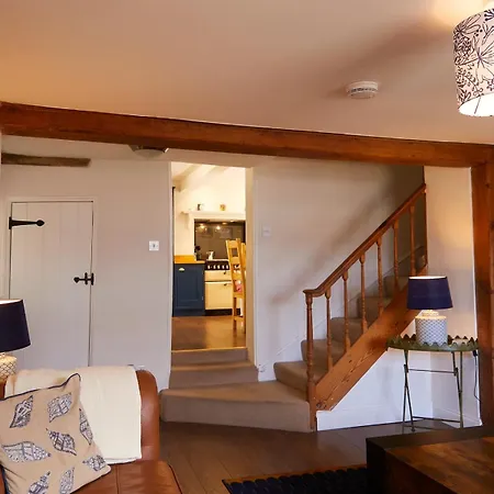 3 Bed Coastal Stay, Scoresby * Whitby