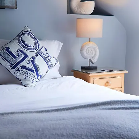 3 Bed Coastal Stay, Scoresby * Whitby